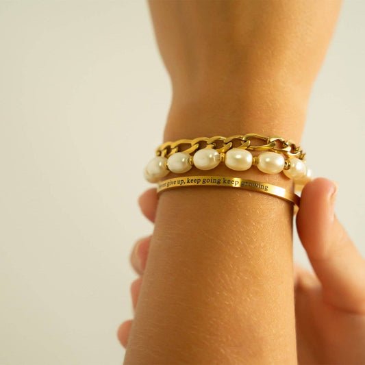 18K Gold PVD 8mm Kiska Glass Pearl Stretch Bracelet